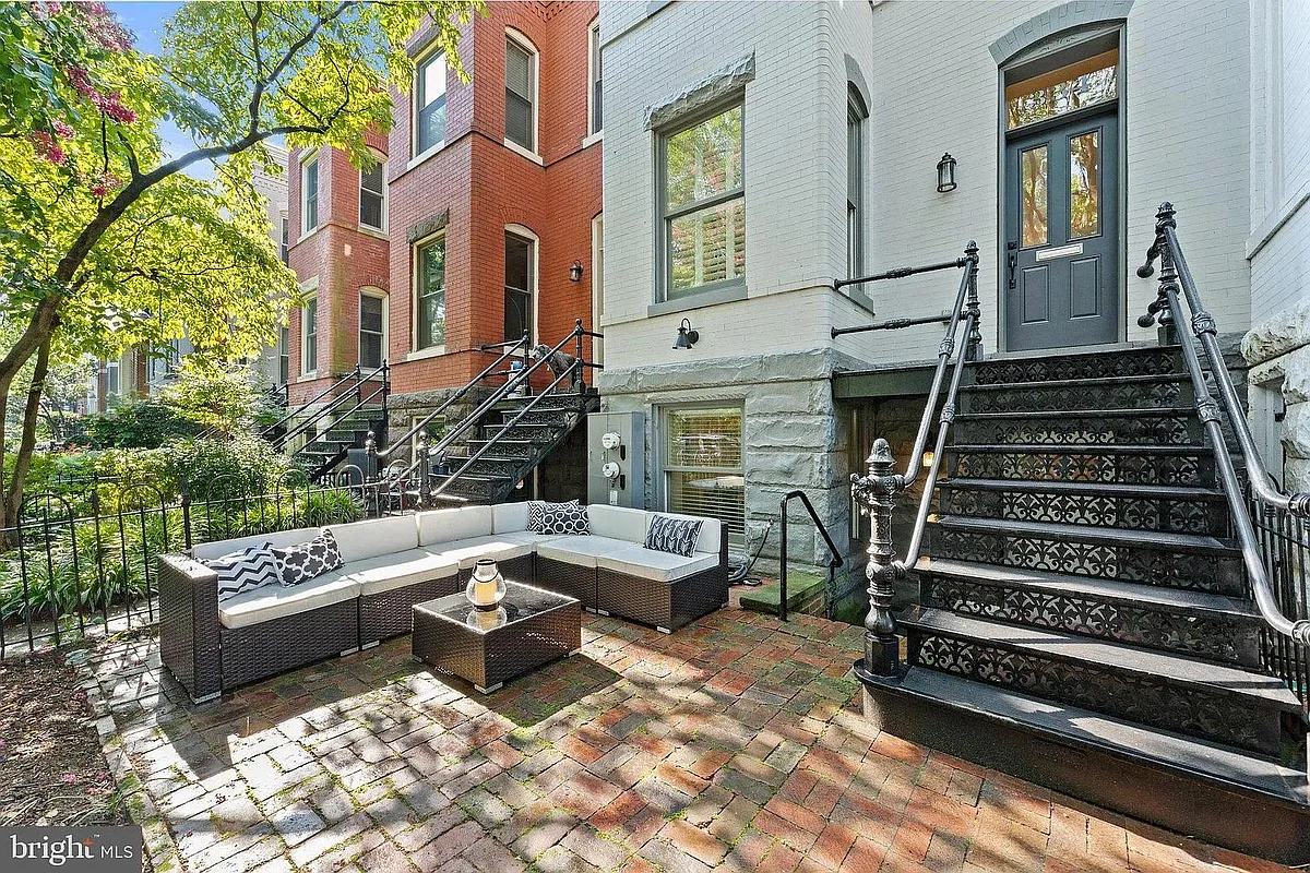 Building Photo - 334 S Carolina Ave SE #B