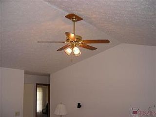 4th image of 834 Shireden Ave NW