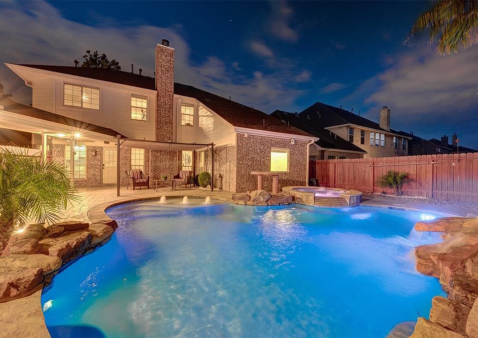 1st image of 2814 Feather Glen Ct