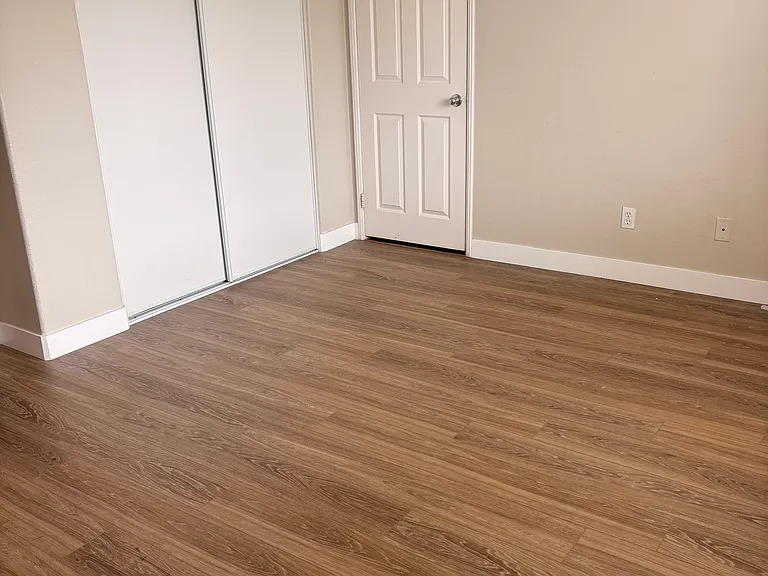 1433 Normandy Dr — Photo 10