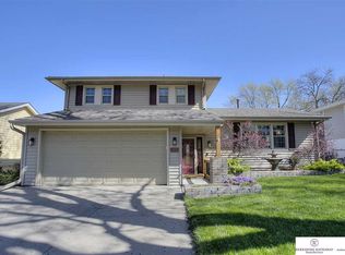 8822 Ohern St, Omaha, NE 68127