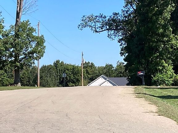 4th image of 205 Tealwood Ct
