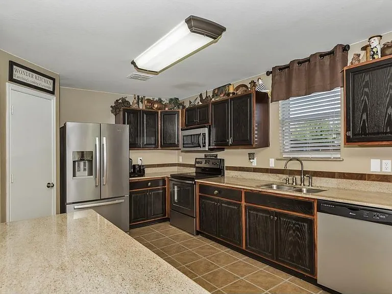 2912 Lake Terrace Dr — Photo 10