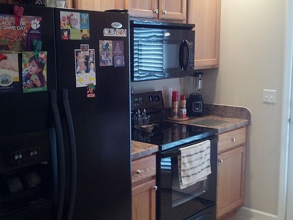 Kitchen with matching applia