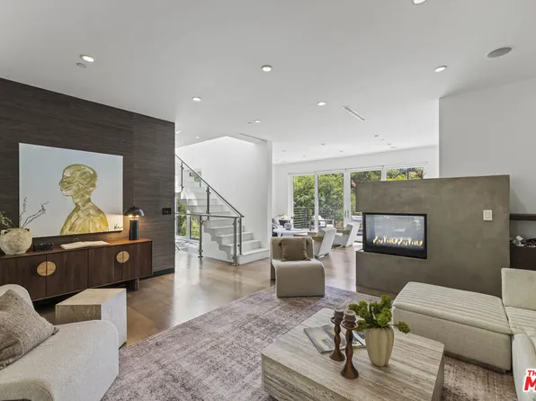 2756 N Westshire Dr, Los Angeles, CA 90068