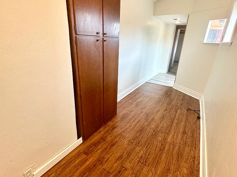2422 Main St #1 — Photo 6