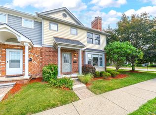 1053 Woodward Hts, Ferndale, MI 48220