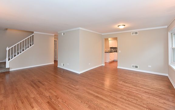 4th image of 39613 N Bishop Ct