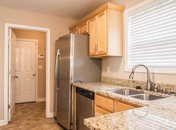 4th image of 2653 Cider Dr