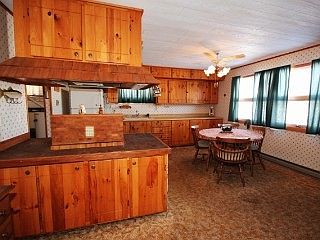 2nd image of 2471 Lakeside Dr