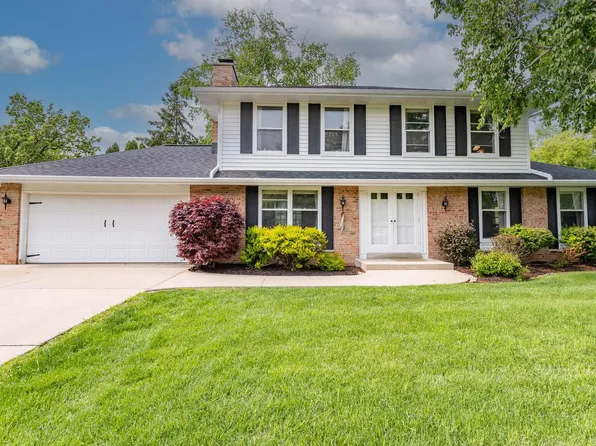 13690 West Wilbur DRIVE, New Berlin, WI 53151