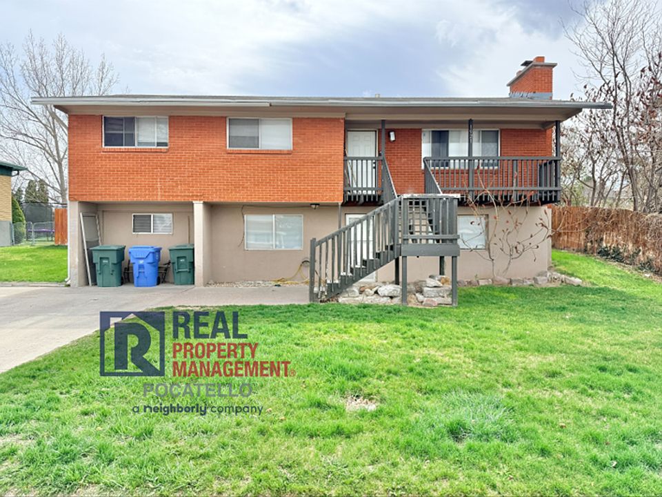 1st image of 1921 Monte Vista Dr