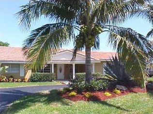 621 Linnet Cir, Delray Beach, FL 33444