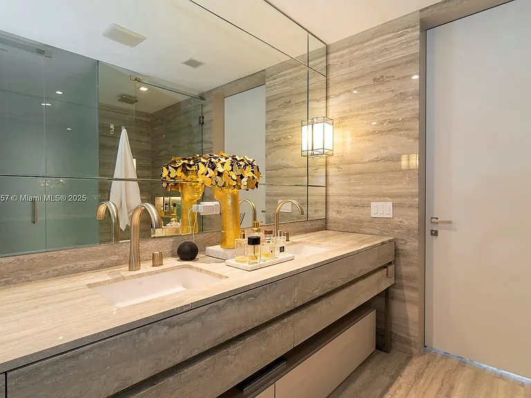 18975 Collins Ave #4102 — Photo 30