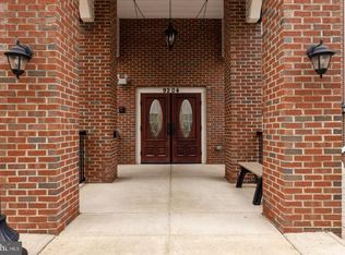 9204 Charleston Dr UNIT 401, Manassas, VA 20110