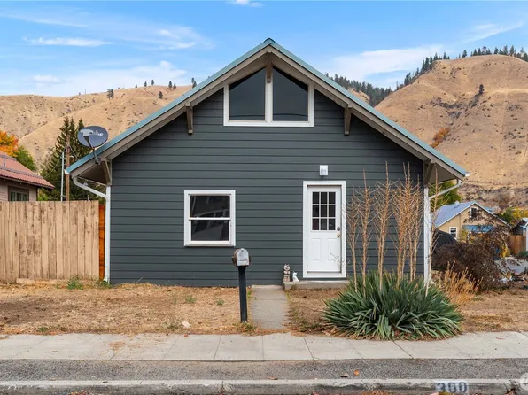 300 River Street, Cashmere, WA 98815
