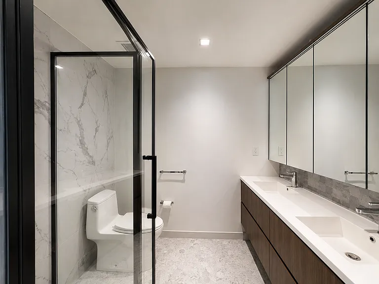 567 Ocean Ave #B402 — Photo 5