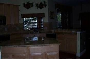 2nd image of 6040 Fay Blvd