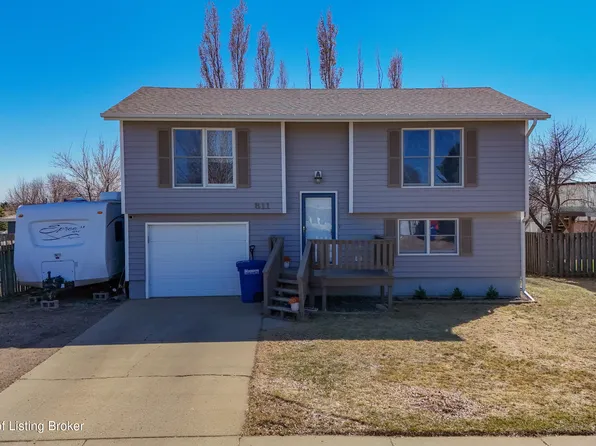 811 22nd St W, Dickinson, ND 58601