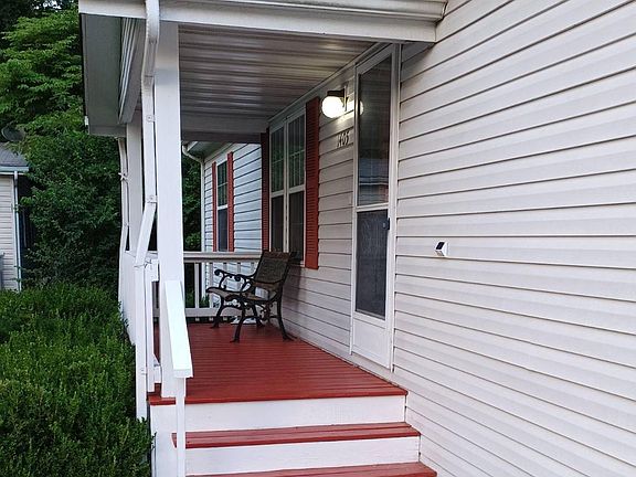 2nd image of 1405 Olga Dr