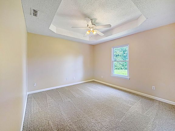 4th image of 104 Frontier Ln