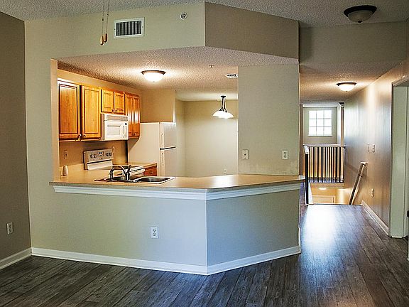 5th image of 4000 Grande Vista Blvd #104