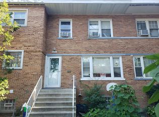 2851 W Arthur Ave, Chicago, IL 60645