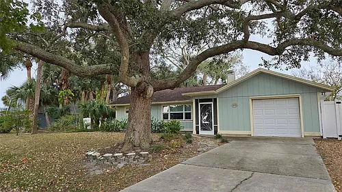 426 Tulip Dr Photo 1