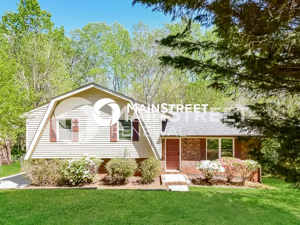 2874 Preston Dr, Rex, GA 30273