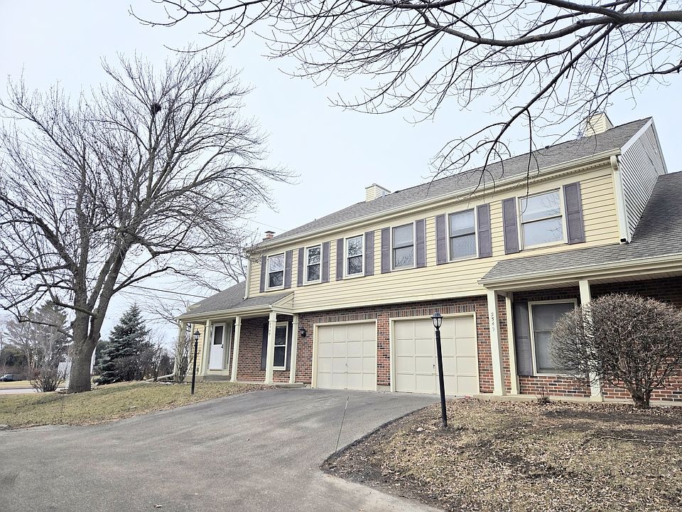 1st image of 2547 College Hill Cir