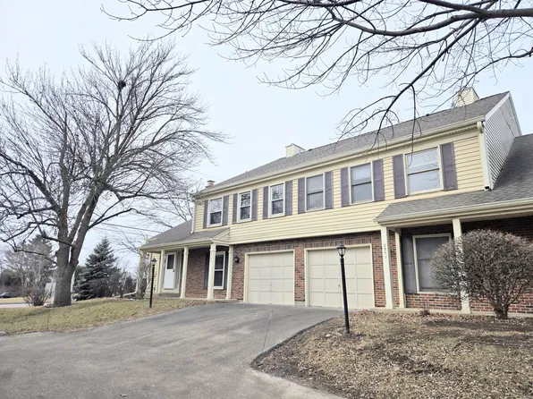 2547 College Hill Cir, Schaumburg, IL 60173