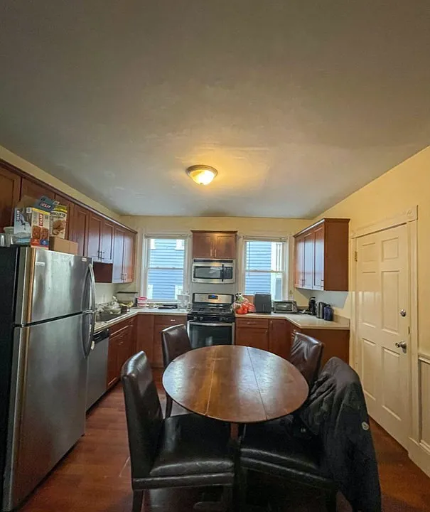 41 Parker Hill Ave #10