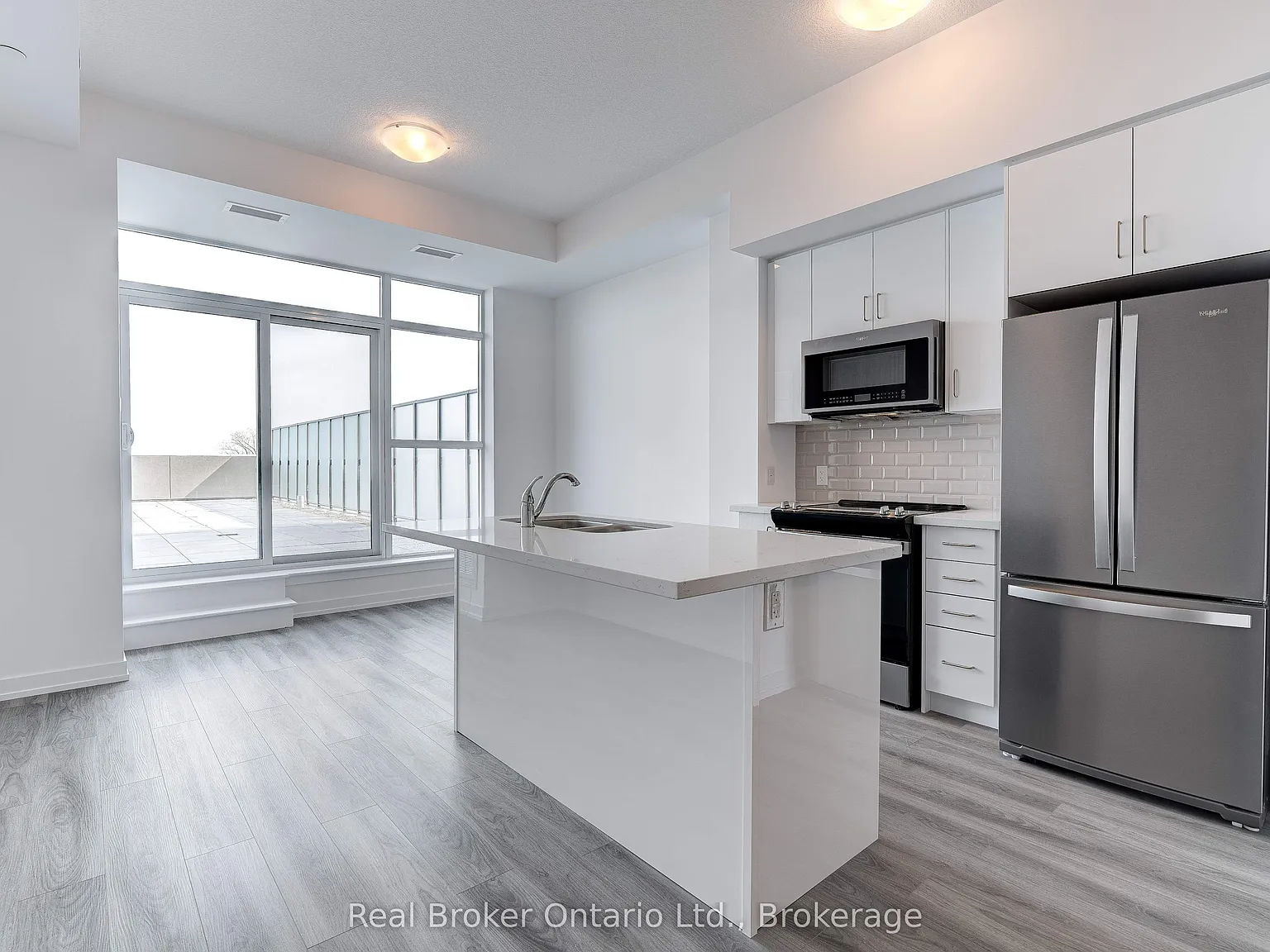 1 bed, $2,400 — Photo 2
