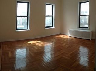 230 E 239th St, Bronx, NY 10470