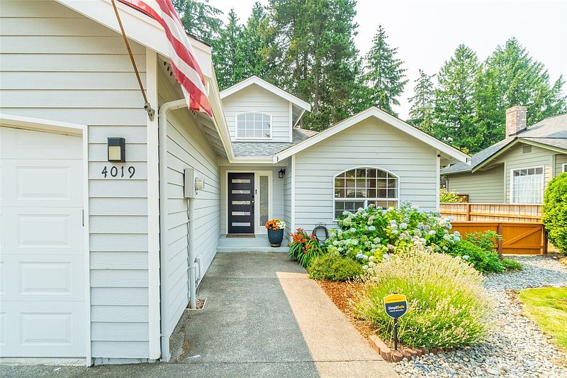 3rd image of 4019 NE 17th Street