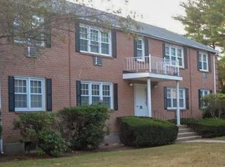 49 Grandview Dr APT C, Farmington, CT 06032