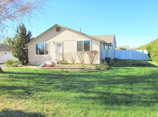1300 S 38th Ave, Yakima, WA 98902