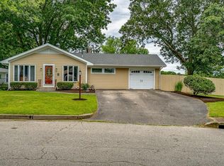 71 Mellon Rd, Warwick, RI 02889