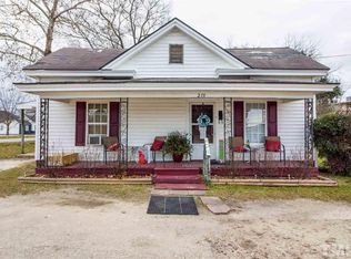 210 S Elm Ave, Dunn, NC 28334