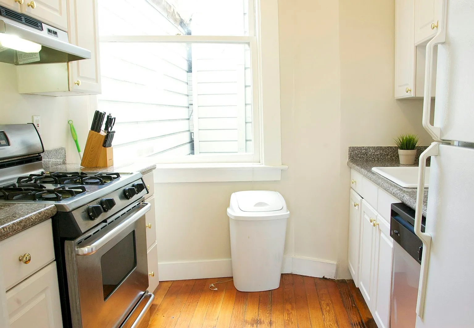 550 Fell Street, Unit 4 — Photo 3