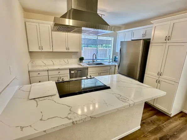 9662 Caminito Del Vida, San Diego, CA 92121