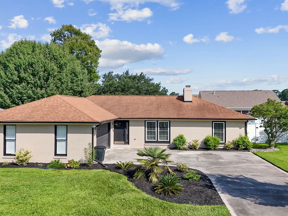 1st image of 1008 Plantation Dr.