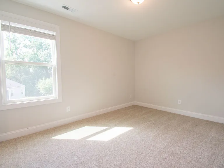 5611 Pondhaven Dr — Photo 28