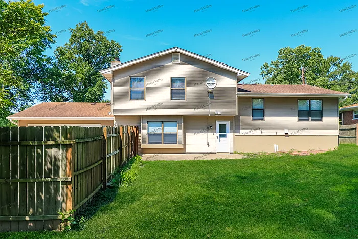 12240 Kimbrough Dr — Photo 14