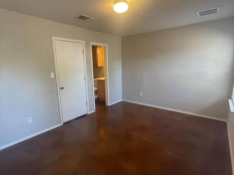4504 Secure Ln — Photo 11