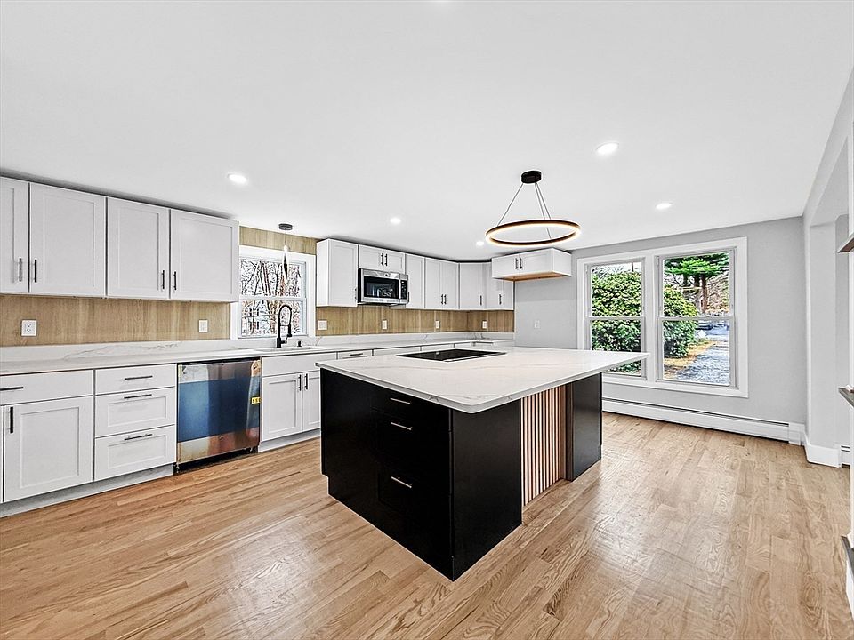 1st image of 21 Burlington Rd
