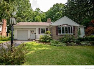 56 Larned Ln, Orchard Park, NY 14127
