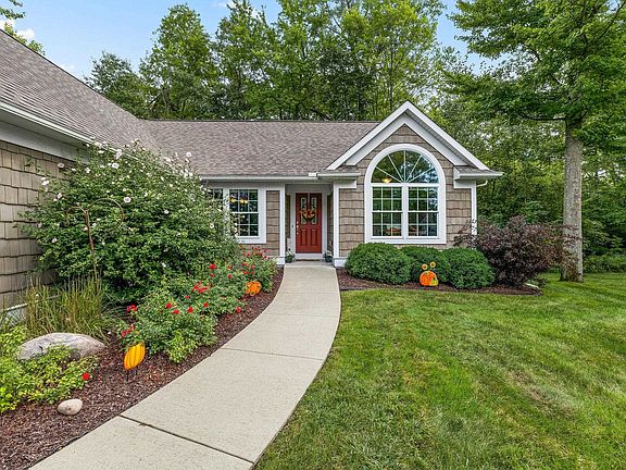 5th image of 7434 Rock Hollow Ln