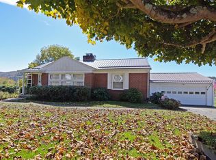 409 Chestnut Ave E, Alderson, WV 24910