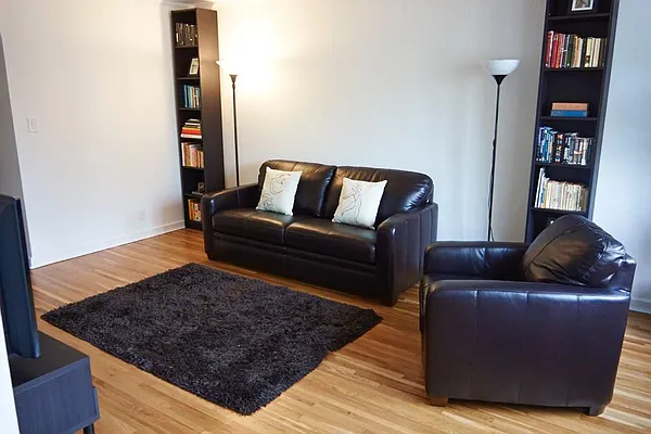 Rented by Metropolis International Realty Inc. | media 21